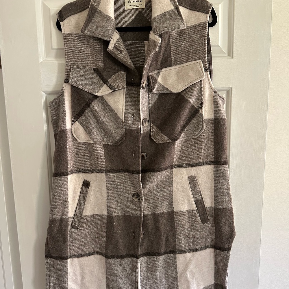 Ashley By 26 International Gray and White Long Flannel Vest